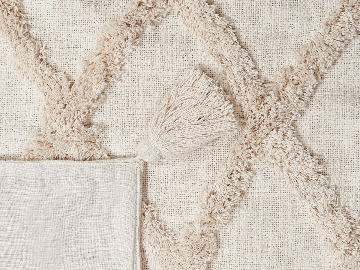 KAZY - Modern Tufted Throw
