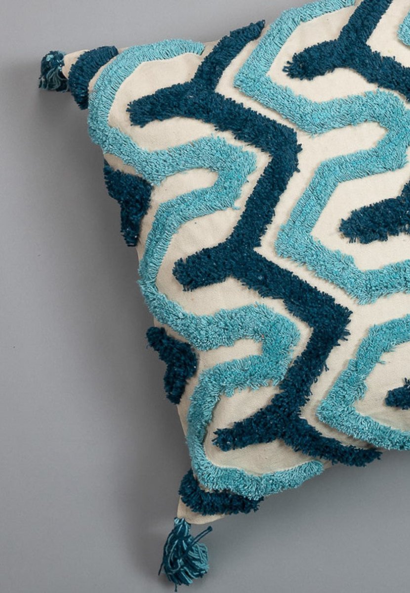 LEWISIA - Designer Tufted Pillow Cover
