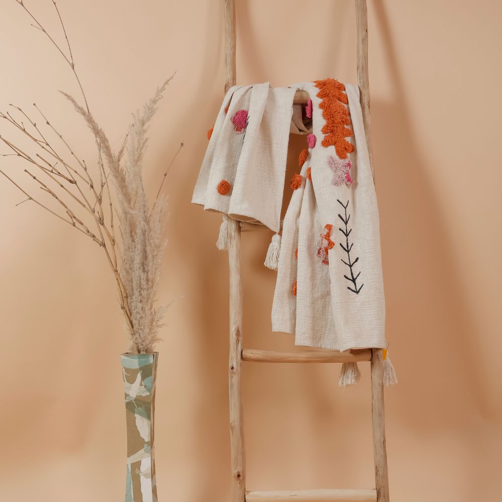 MUNGER - Cotton Embrodiery Throw
