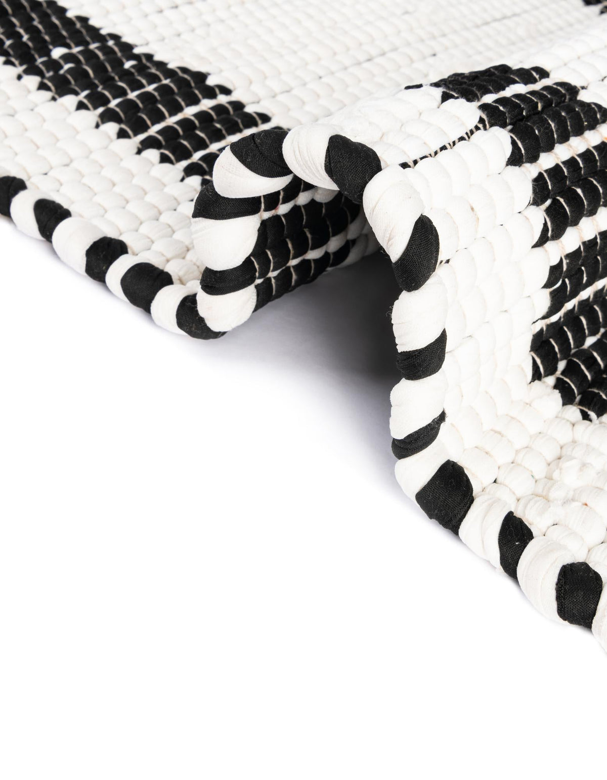 RR-COLOR|Black and White