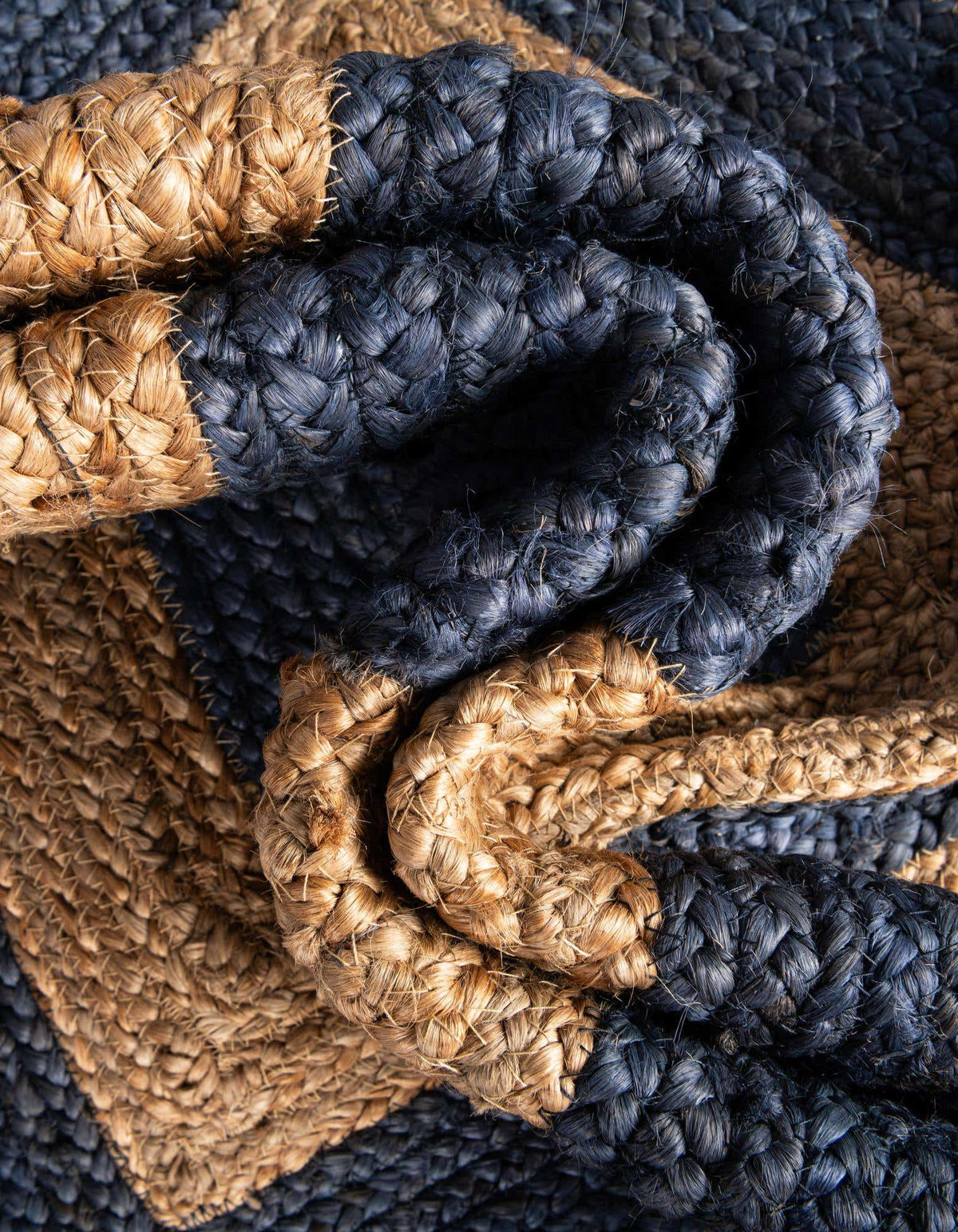 Braided Jute Handmade Area Rug Concentric Border
