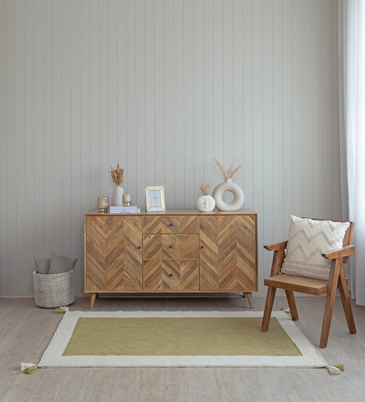 Sage Border Hand Tufted Rug