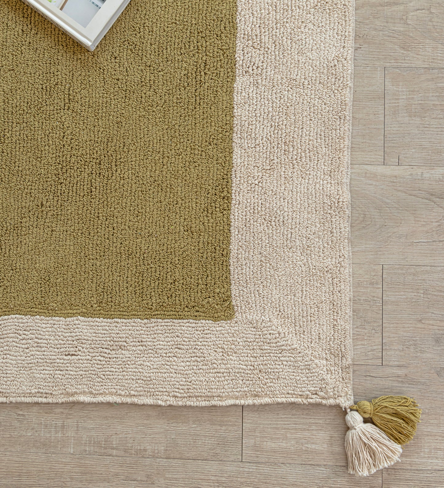 Sage Border Hand Tufted Rug