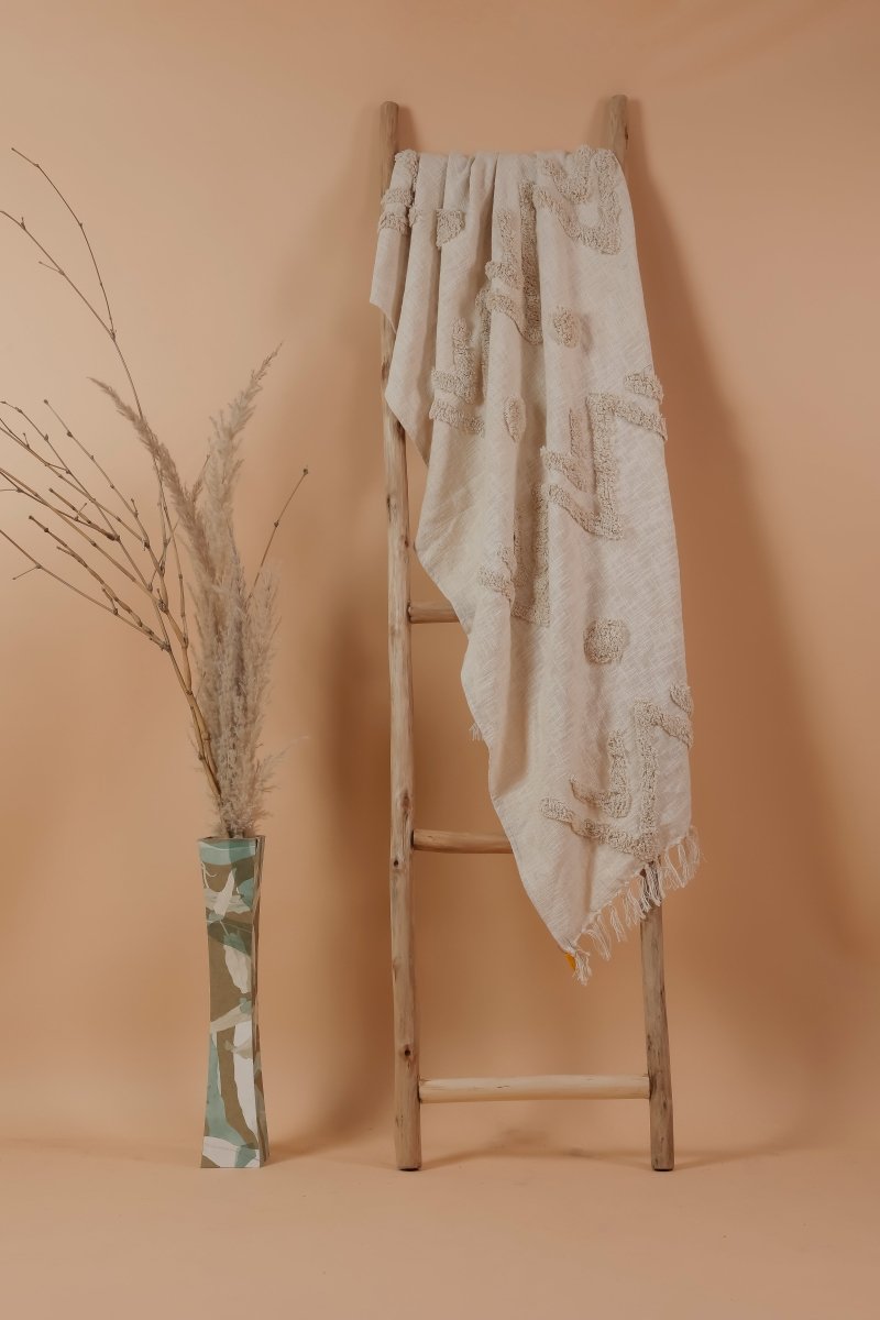 ANAMUR - Soft Tufted Throw Blanket