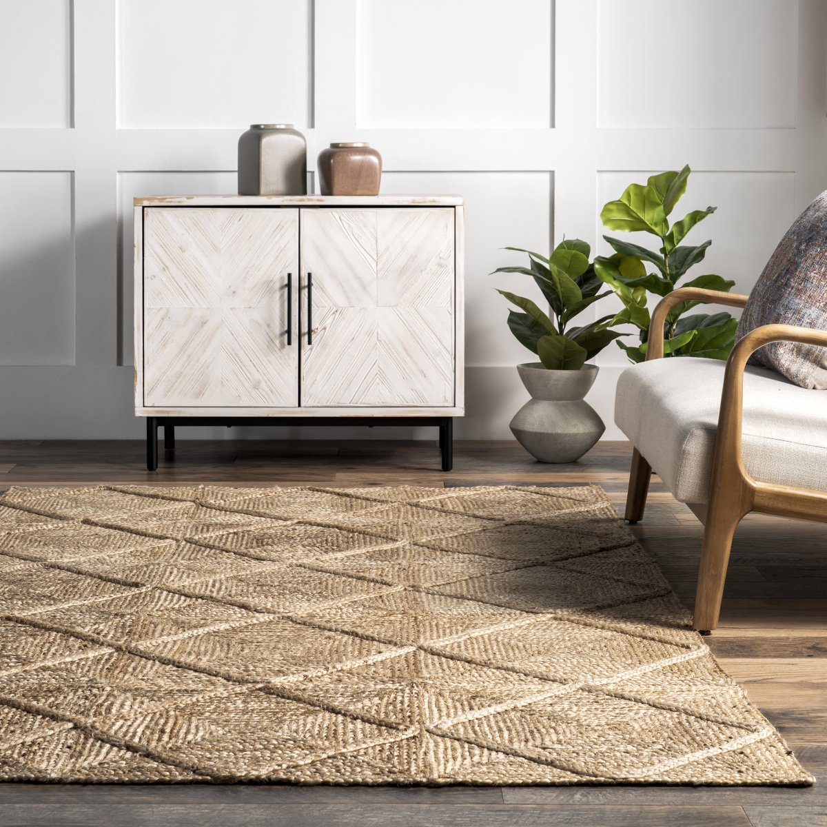 AVIA NATURAL BRAIDED RUG