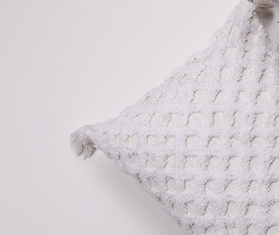 AVIUM - Modern Soft Tufted Pillow Cover