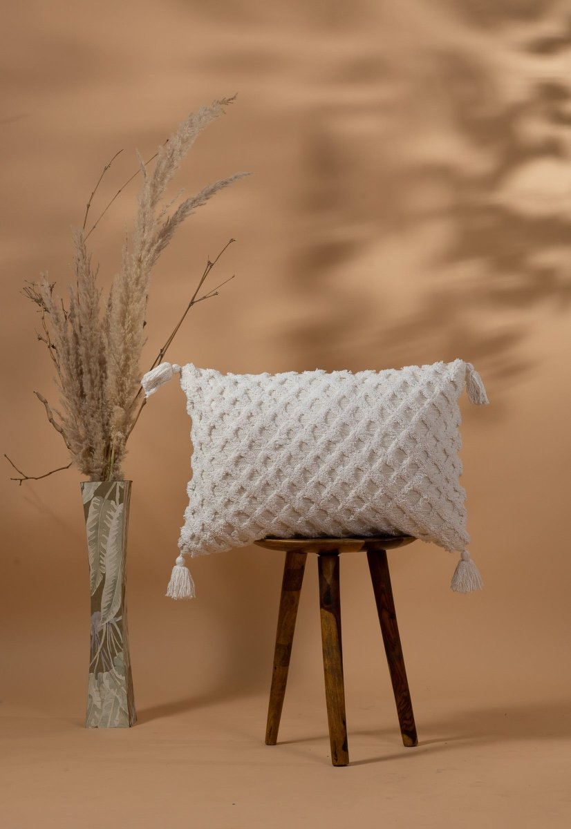 AVIUM - Modern Soft Tufted Pillow Cover