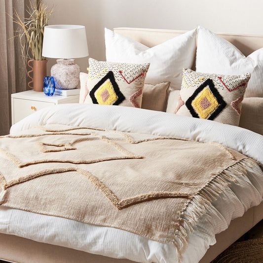 BAKIRA - Modern Tufted Throw