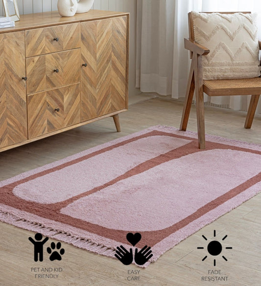 Blush Arch Tufted rug - detail view