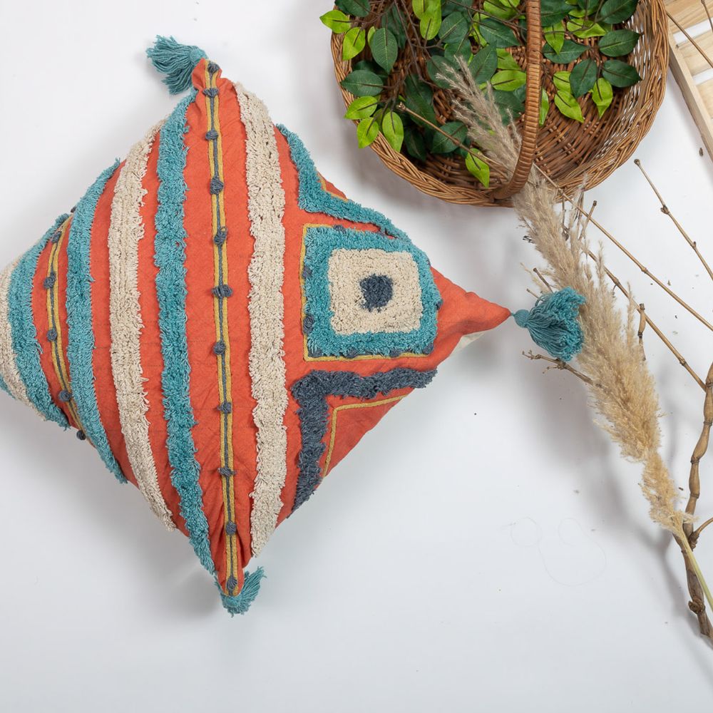 BONGIL - Tufted Decorative Pillow