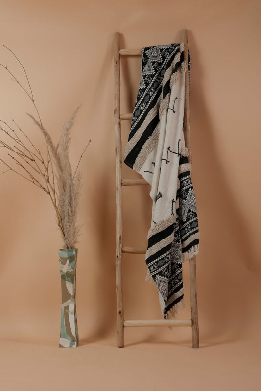 Chaab throw - detail view