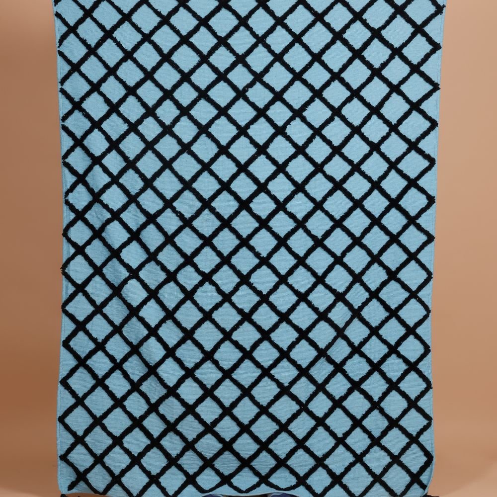 HAIFA - Soft Tufted Throw Blanket