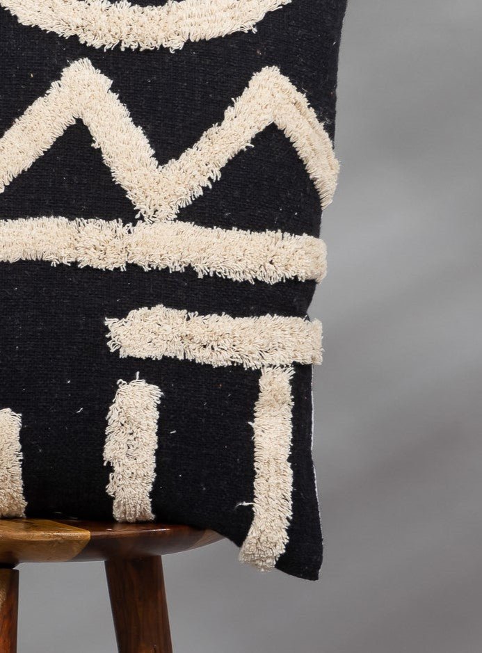 HARTLY    - Tufted Decorative Pillow Cover