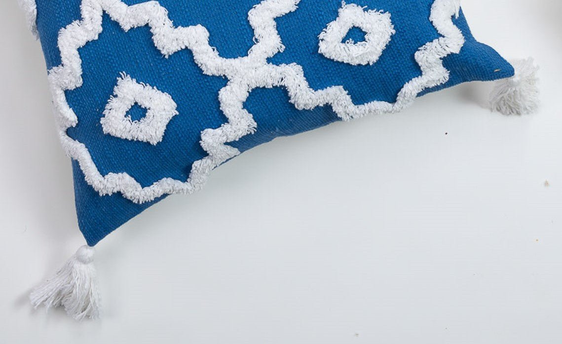 HELICONIA - Modern Soft Tufted Pillow Cover