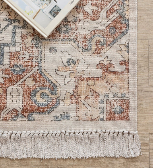 Ivory Meadow Vintage rug - side view