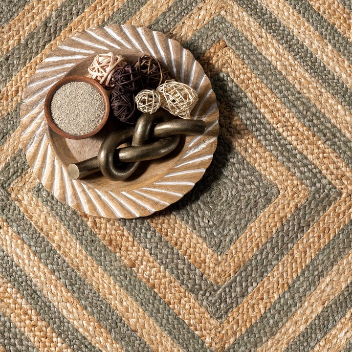 KAIROS DIAMOND BRAIDED RUG