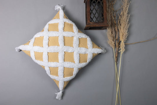 Loloi pillow cover - styled room view