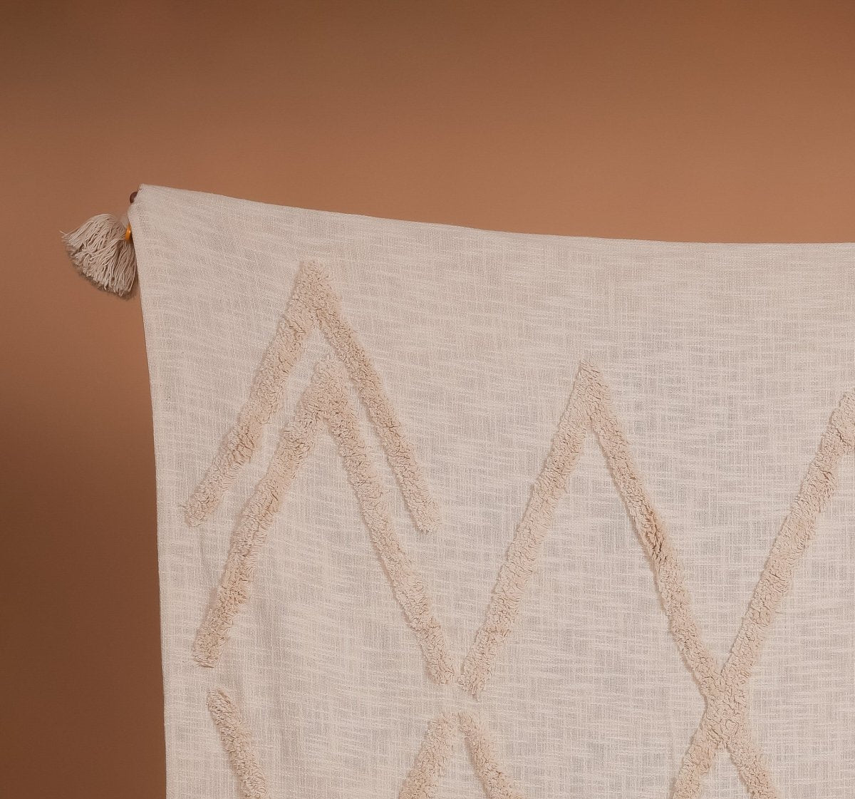 MAKLAK - Modern Tufted Throw