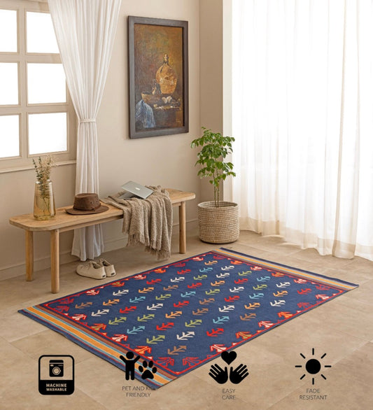 Midnight Nomad Arrow rug - detail view