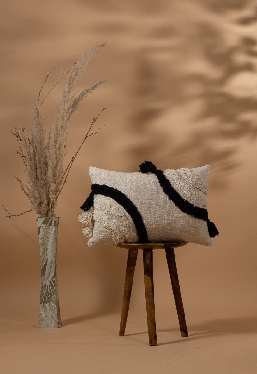 MONARDA - Modern Soft Tufted Pillow Cover