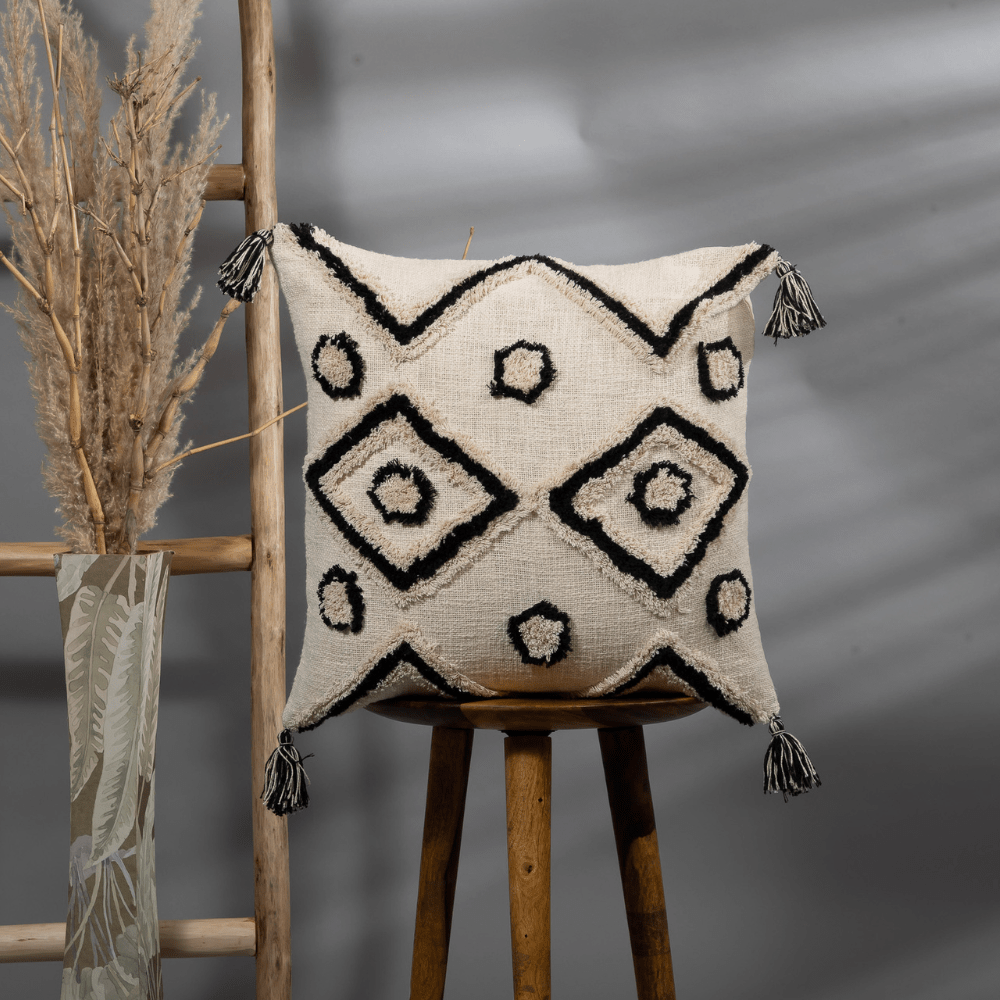 NERIUM   - Artisan Tufted Pillow Cover