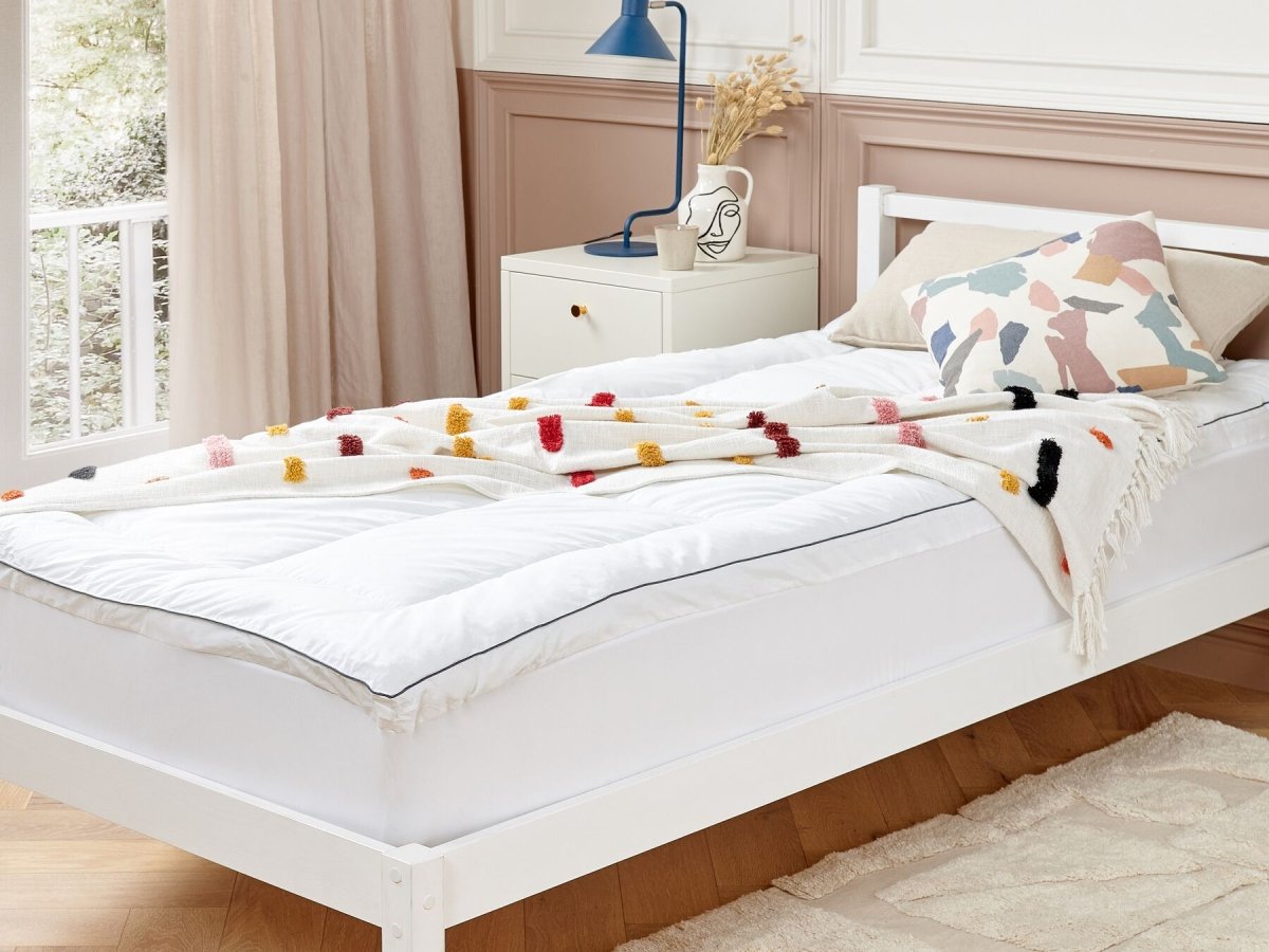 NIYARNA - Soft Tufted Throw Blanket