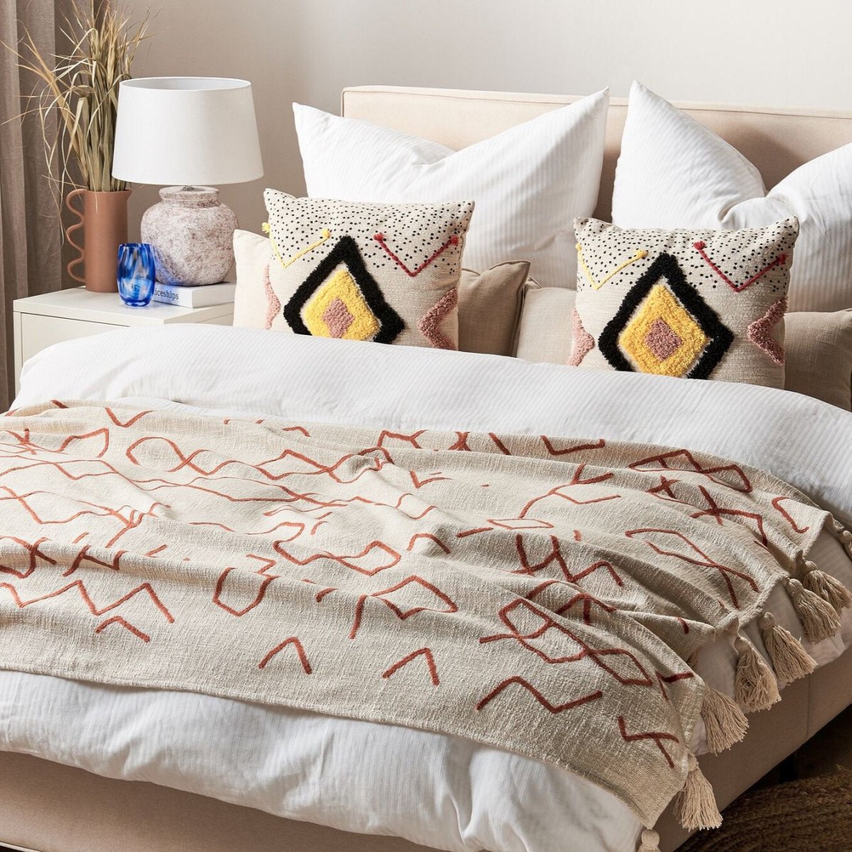 RAKYA - Decorative Embroidery Throw Blanket