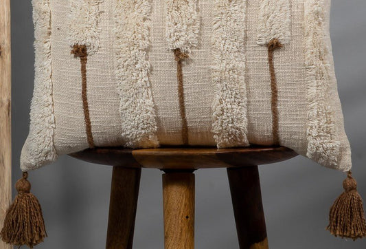 Rakya pillow cover - detail view