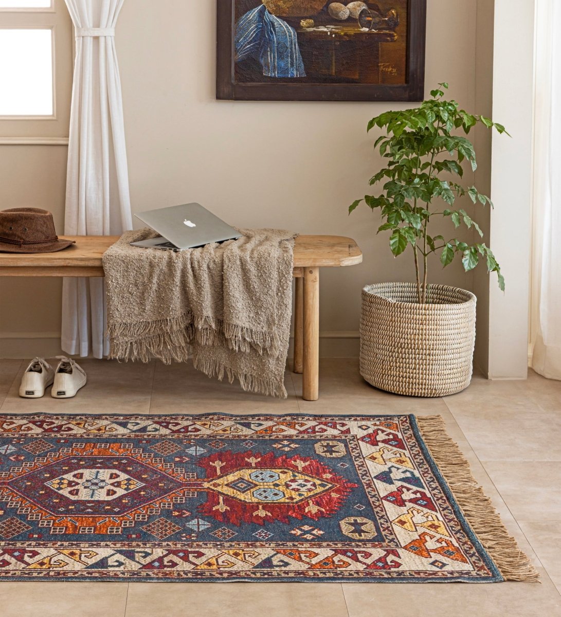 Royal Nomad Medallion rug - side view
