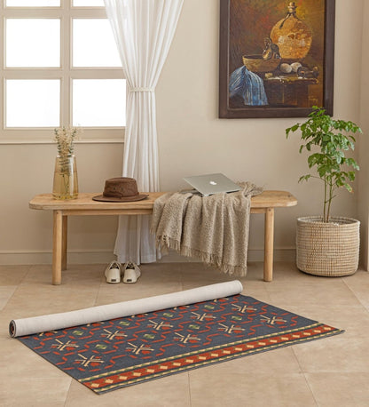 Slate Nomad Geometric rug - side view